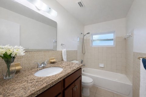Appartement à louer à Tamarac, Floride: 2 chambres, 111.58 m2 № 2041726 - photo 12