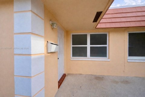 Appartement à louer à Tamarac, Floride: 2 chambres, 111.58 m2 № 2041726 - photo 6