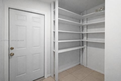 Appartement à louer à Tamarac, Floride: 2 chambres, 111.58 m2 № 2041726 - photo 15