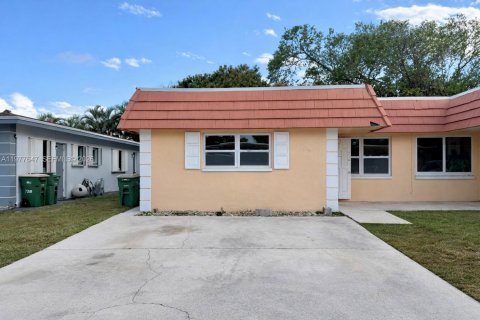Appartement à louer à Tamarac, Floride: 2 chambres, 111.58 m2 № 2041726 - photo 4