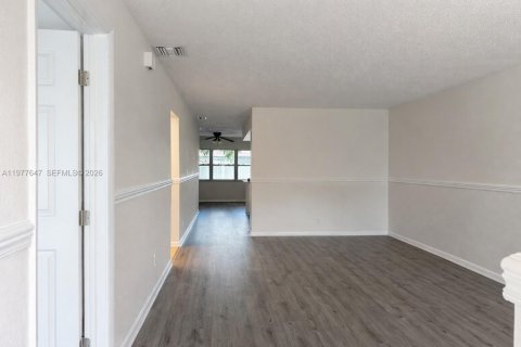 Appartement à louer à Tamarac, Floride: 2 chambres, 111.58 m2 № 2041726 - photo 8