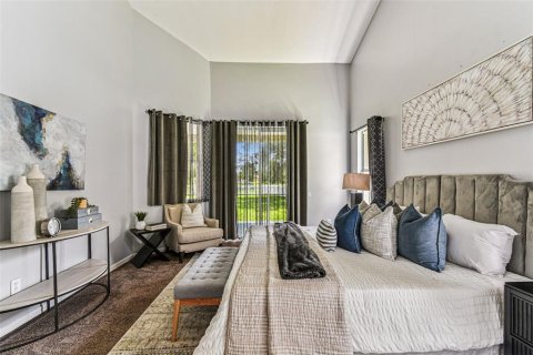 House in Tampa, Florida 4 bedrooms, 215.35 sq.m. № 1885113 - photo 24