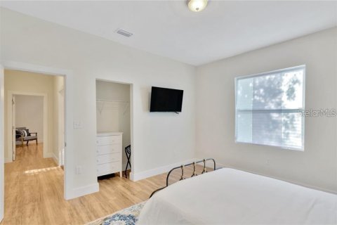 House in Tampa, Florida 3 bedrooms, 168.71 sq.m. № 2224457 - photo 29
