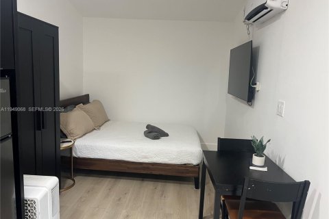 Снять в аренду квартиру в Майами, Флорида 46.45м2, № 2005086 - фото 3