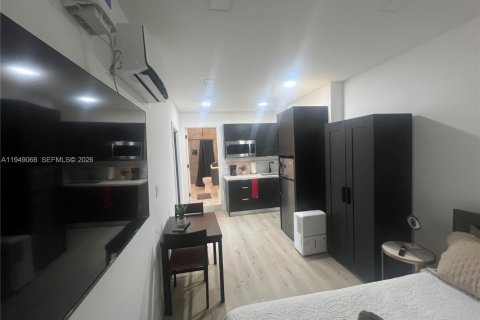 Снять в аренду квартиру в Майами, Флорида 46.45м2, № 2005086 - фото 10