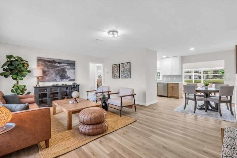 Villa ou maison à vendre à Venice, Floride: 2 chambres, 121.79 m2 № 1856637 - photo 4
