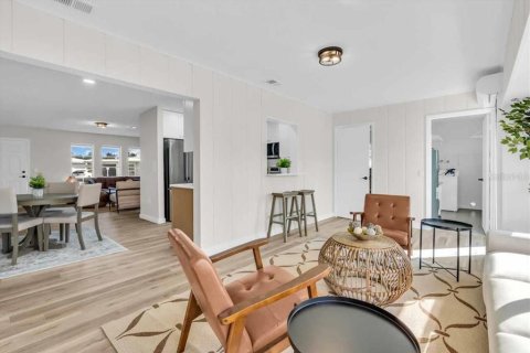 Villa ou maison à vendre à Venice, Floride: 2 chambres, 121.79 m2 № 1856637 - photo 15