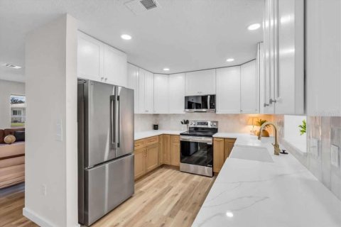 Villa ou maison à vendre à Venice, Floride: 2 chambres, 121.79 m2 № 1856637 - photo 8