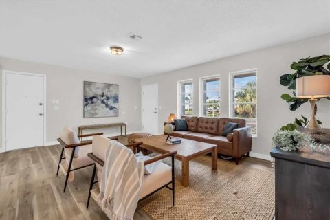 Villa ou maison à vendre à Venice, Floride: 2 chambres, 121.79 m2 № 1856637 - photo 7