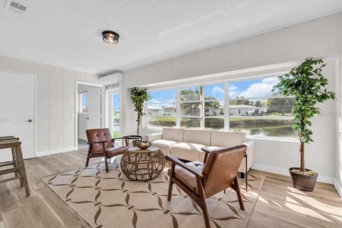 Villa ou maison à vendre à Venice, Floride: 2 chambres, 121.79 m2 № 1856637 - photo 14
