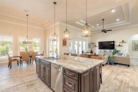 Villa ou maison à vendre à New Smyrna Beach, Floride: 3 chambres, 261.15 m2 № 2430498 - photo 6