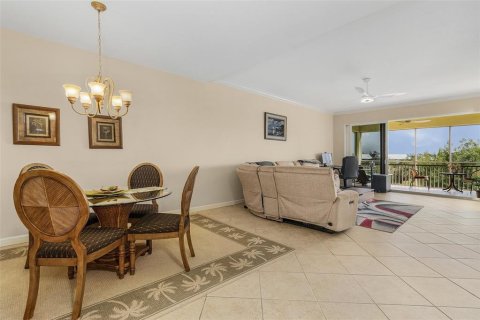 Copropriété à louer à Englewood, Floride: 3 chambres, 160.63 m2 № 2383764 - photo 6