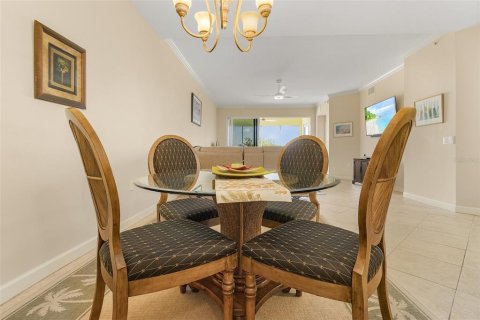 Copropriété à louer à Englewood, Floride: 3 chambres, 160.63 m2 № 2383764 - photo 9