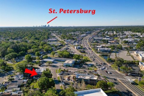 Commercial property in Pinellas Park, Florida 253.81 sq.m. № 1613588 - photo 4