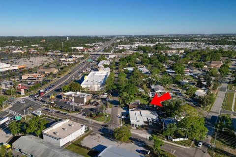 Commercial property in Pinellas Park, Florida 253.81 sq.m. № 1613588 - photo 6