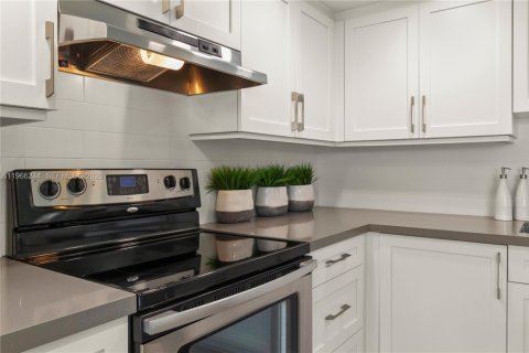 Купить кондоминиум в Делрей-Бич, Флорида 2 спальни, 97.55м2, № 2030661 - фото 4