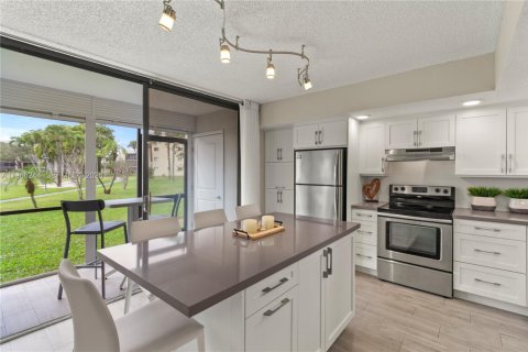 Купить кондоминиум в Делрей-Бич, Флорида 2 спальни, 97.55м2, № 2030661 - фото 5