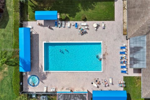 Купить кондоминиум в Делрей-Бич, Флорида 2 спальни, 97.55м2, № 2030661 - фото 30