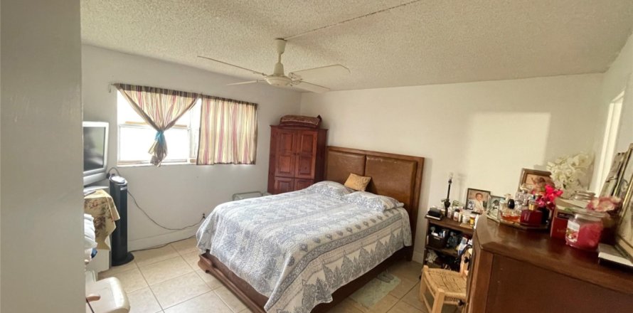 Condo in Sunrise, Florida, 2 bedrooms № 869526