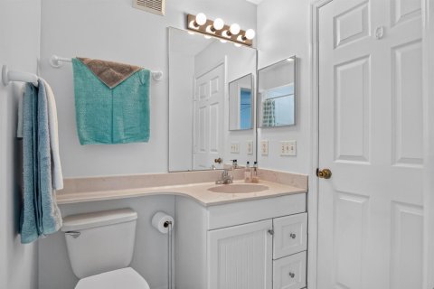Condo in Port St. Lucie, Florida, 2 bedrooms  № 2376192 - photo 19