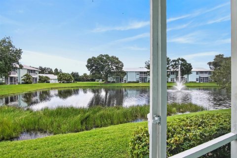 Condo in Port St. Lucie, Florida, 2 bedrooms  № 2376192 - photo 22