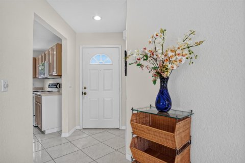 Condo in Port St. Lucie, Florida, 2 bedrooms  № 2376192 - photo 3
