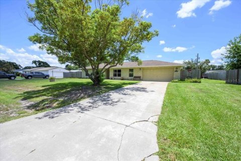 Villa ou maison à vendre à Mulberry, Floride: 3 chambres, 123.37 m2 № 1849808 - photo 1