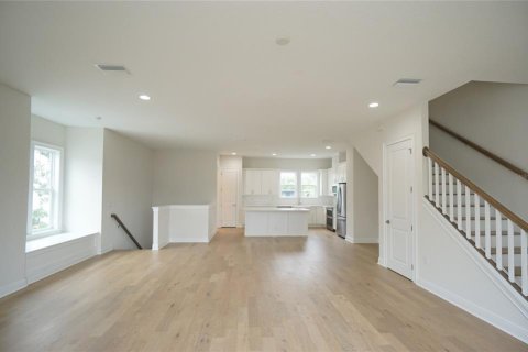 Touwnhouse à louer à Tampa, Floride: 4 chambres, 240.34 m2 № 2414040 - photo 15