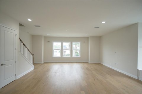 Touwnhouse à louer à Tampa, Floride: 4 chambres, 240.34 m2 № 2414040 - photo 5
