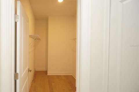 Touwnhouse à louer à Tampa, Floride: 4 chambres, 240.34 m2 № 2414040 - photo 28