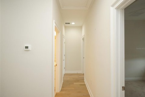 Touwnhouse à louer à Tampa, Floride: 4 chambres, 240.34 m2 № 2414040 - photo 14