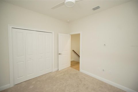 Touwnhouse à louer à Tampa, Floride: 4 chambres, 240.34 m2 № 2414040 - photo 9