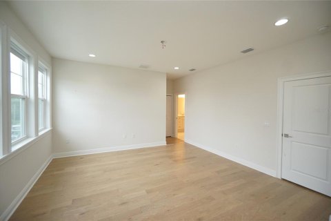Touwnhouse à louer à Tampa, Floride: 4 chambres, 240.34 m2 № 2414040 - photo 21