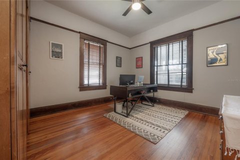 House in Tampa, Florida 3 bedrooms, 177.81 sq.m. № 1853304 - photo 29
