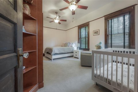 House in Tampa, Florida 3 bedrooms, 177.81 sq.m. № 1853304 - photo 25
