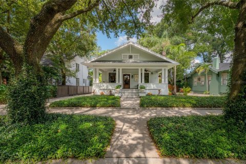 House in Tampa, Florida 3 bedrooms, 177.81 sq.m. № 1853304 - photo 4