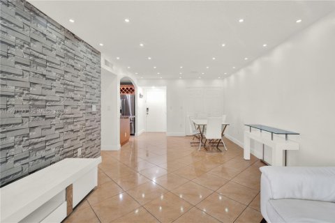 Condo à Hialeah, Floride, 3 chambres № 2079961