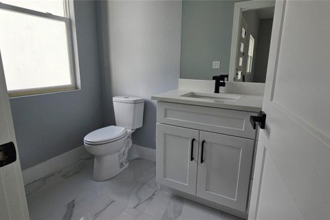 Villa ou maison à vendre à Eustis, Floride: 4 chambres, 247.12 m2 № 1916012 - photo 12