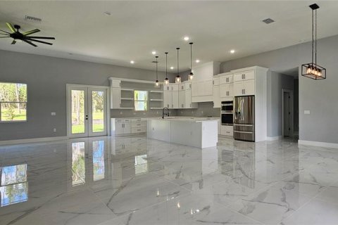 Villa ou maison à vendre à Eustis, Floride: 4 chambres, 247.12 m2 № 1916012 - photo 2