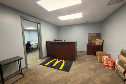 Immobilier commercial à louer à Altamonte Springs, Floride: 1236.34 m2 № 2398878 - photo 5