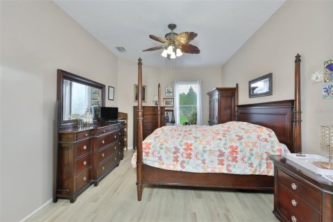 Villa ou maison à vendre à Land O' Lakes, Floride: 4 chambres, 246.93 m2 № 2195630 - photo 21