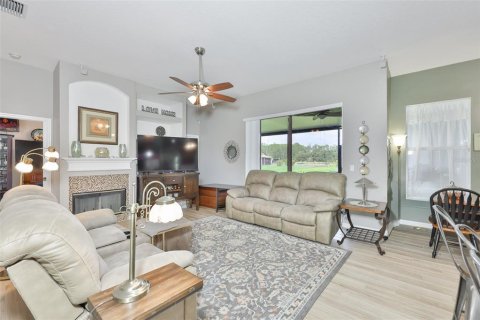 Villa ou maison à vendre à Land O' Lakes, Floride: 4 chambres, 246.93 m2 № 2195630 - photo 17