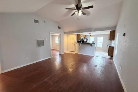Villa ou maison à vendre à Tampa, Floride: 2 chambres, 98.66 m2 № 2156924 - photo 10