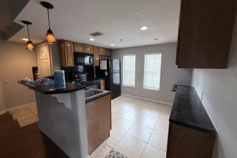 Villa ou maison à vendre à Tampa, Floride: 2 chambres, 98.66 m2 № 2156924 - photo 9