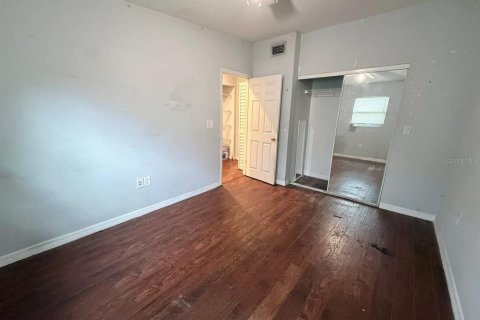 Villa ou maison à vendre à Tampa, Floride: 2 chambres, 98.66 m2 № 2156924 - photo 6