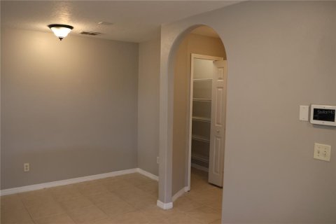 House in Oviedo, Florida 5 bedrooms, 229 sq.m. № 2100337 - photo 17
