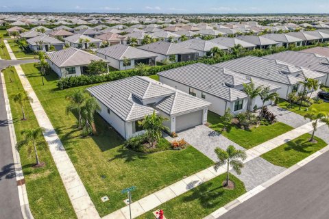 Villa ou maison à Port St. Lucie, Floride 2 chambres, 125.88 m2 № 2082404