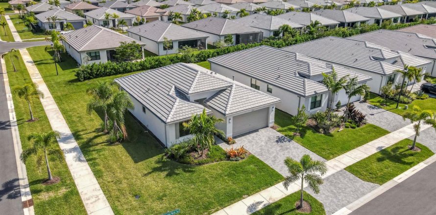 Villa ou maison à Port St. Lucie, Floride 2 chambres, 125.88 m2 № 2082404