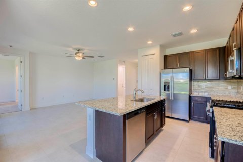 Villa ou maison à vendre à Port St. Lucie, Floride: 2 chambres, 125.88 m2 № 2082404 - photo 13