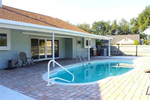 House in Brandon, Florida 3 bedrooms, 164.72 sq.m. № 2236246 - photo 20